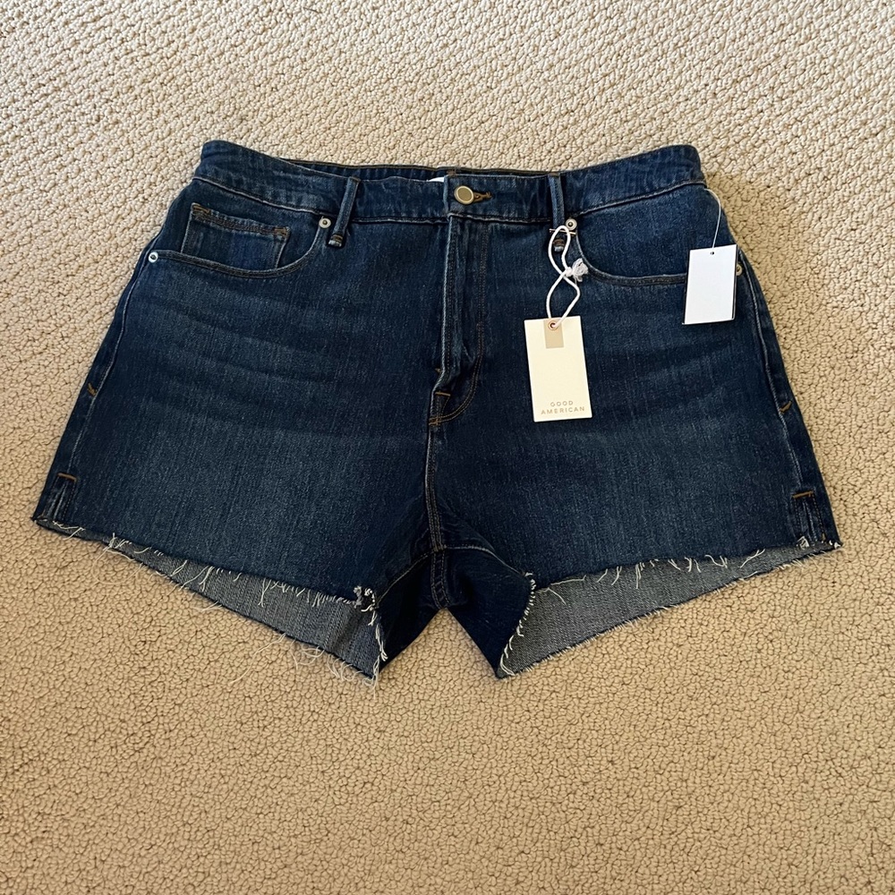 NWT Good American Cut-Off Shorts
